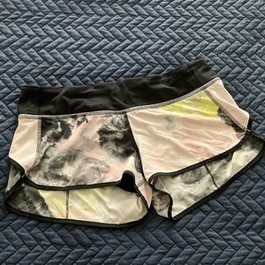 Lululemon Speed Shorts Citron Tinted Canvas 2.5”